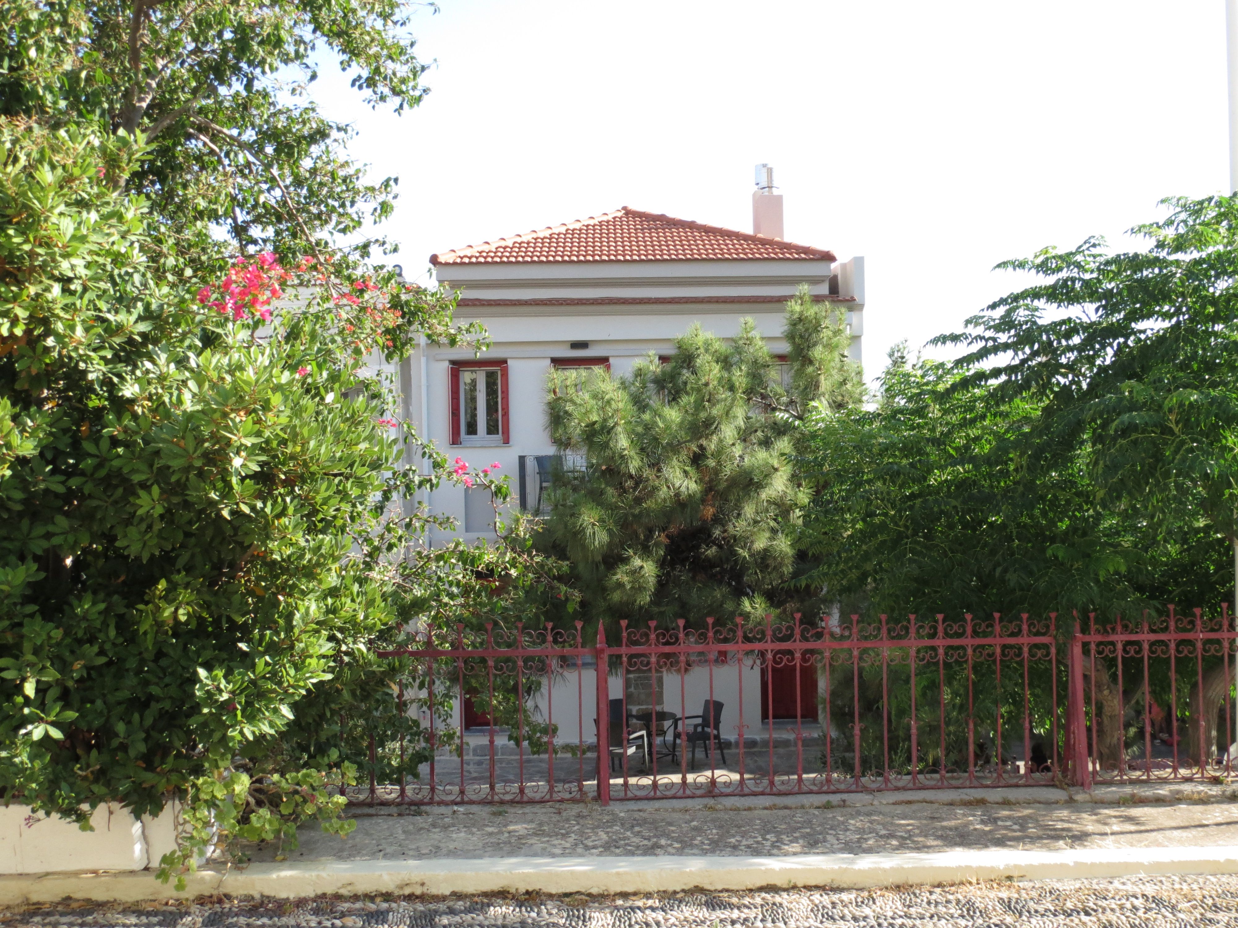 VOLISSOS RODONAS APARTMENTS VOLISSOS RODONAS APARTMENTS